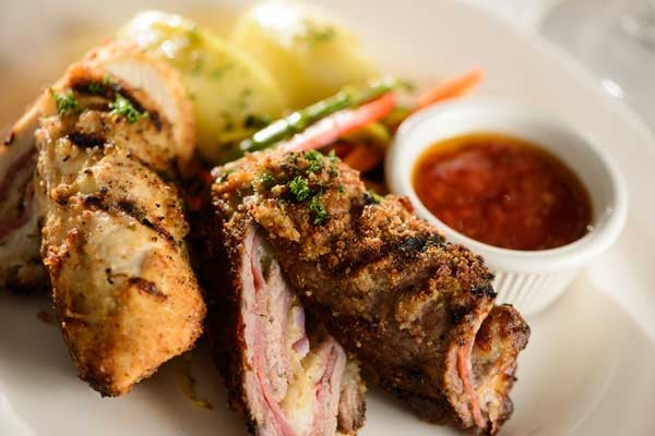 Noto's Old World Italian Dining by null