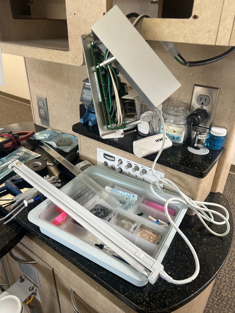 Slide of Handyman services by Abel Cruz