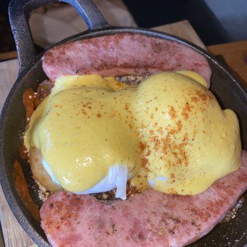 Chica Miami - Eggs Benedict - Latin American Near Me - Miami, Florida