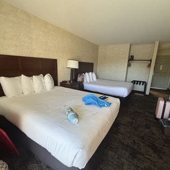 Beach House Inn - Hotels Near Me - Fort Bragg, California