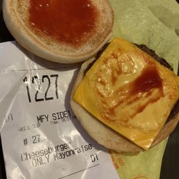 Does this look like a cheeseburger only mayo? 8/10 times this exact thing happens.