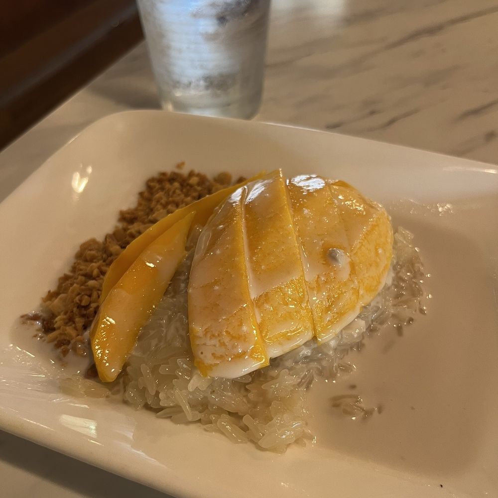 Siam Square - Mango sticky rice - Thai Near Me - Honolulu, Hawaii Siam Square - Mango sticky rice - Thai Near Me - Honolulu, Hawaii