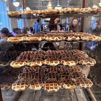 Medina Cafe - Breakfast & Brunch Near Me - Vancouver, British Columbia