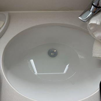 Hampton Inn Portland/Clackamas - clogged sink - Hotels Near Me - Clackamas, Oregon Hampton Inn Portland/Clackamas - clogged sink - Hotels Near Me - Clackamas, Oregon