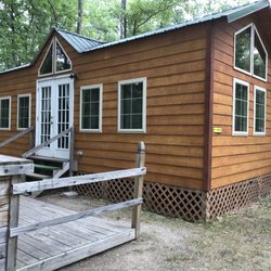 Higgins Lake / Roscommon KOA - Our little deluxe cabin. Very nice!