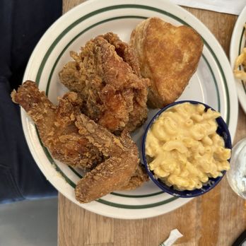 Pies 'n' Thighs - Fried Chicken Box Mac 'n Cheese - Southern Near Me - Brooklyn, New York