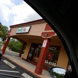 Scott's Rx - Best pharmacy ever..small business.no waiting for meds.personal service..