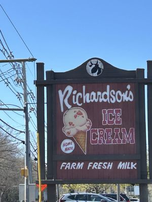 Richardson's Ice Cream by null