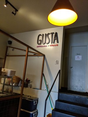 GUSTA by null
