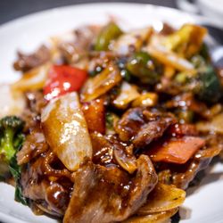 Sapporo Japanese Restaurant - Spicy Basil Beef