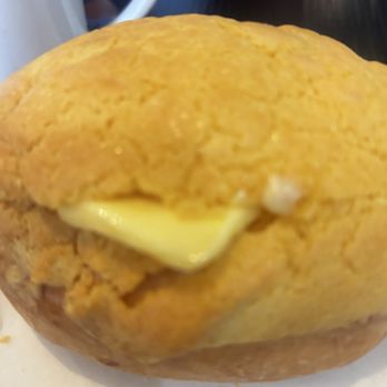 New Venus Hongkong Cafe - Pinrpaple bun with butter is new - Chinese Near Me - Newark, California New Venus Hongkong Cafe - Pinrpaple bun with butter is new - Chinese Near Me - Newark, California