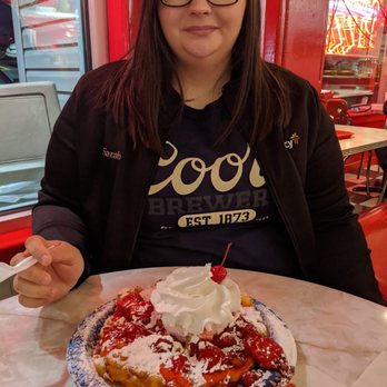 Cakes & Creams - Strawberry topped funnel cake - Pizza Near Me - Branson, Missouri Cakes & Creams - Strawberry topped funnel cake - Pizza Near Me - Branson, Missouri