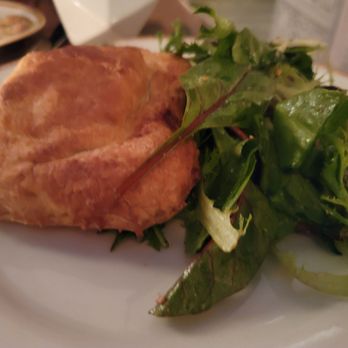 Bistro Été - Brie Puff pastry - French Near Me - Water Mill, New York Bistro Été - Brie Puff pastry - French Near Me - Water Mill, New York