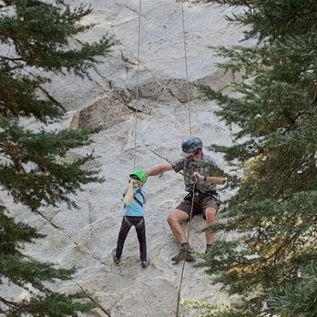 Ground Up Climbing Guides - Instruction on using the rope to descend. - Rock Climbing Near Me Ground Up Climbing Guides - Instruction on using the rope to descend. - Rock Climbing Near Me