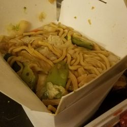 Zou's Garden - Veggie lo mein