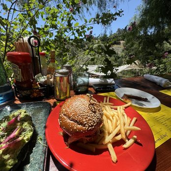 Cafe on 27 - I believe this is the cafe burger ! 100/10! - Breakfast & Brunch Near Me - Topanga, California Cafe on 27 - I believe this is the cafe burger ! 100/10! - Breakfast & Brunch Near Me - Topanga, California