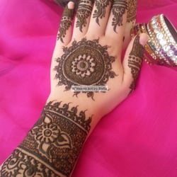 Al'Henna Art by Sofia - Henna artist, Henna tattoo, Bridal mehndi, Bridal henna, mehndi artist.
Professional henna artist in Mississauga.