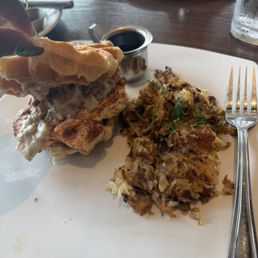Chicken and waffles (sub bronze chicken) Chicken and waffles (sub bronze chicken)