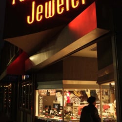 Paramount Jewelers - Dazzling with daring designs since 1946