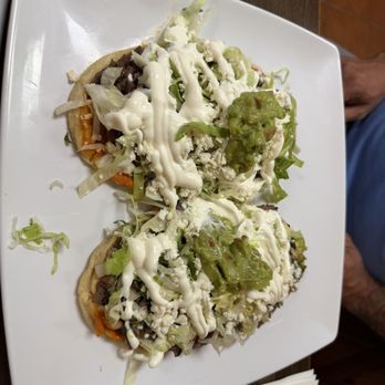 El Guacamole - Haurache with steak - Seafood Near Me - Pottstown, Pennsylvania