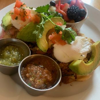 Bloom - Carnitas bene - American Near Me - Santa Clara, California