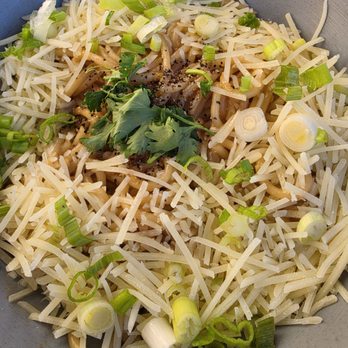 Tii cup - Garlic noodles - Cocktail Bars Near Me - Minneapolis, Minnesota