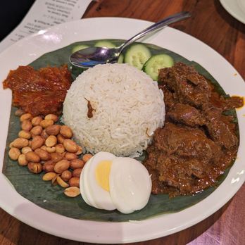 Ipoh Kopitiam - Nasi lemak with beef - Malaysian Near Me - Alhambra, California