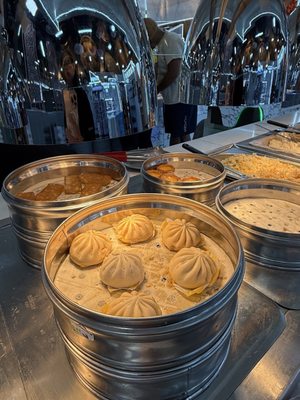 Umi Hot Pot Sushi & Seafood Buffet by null