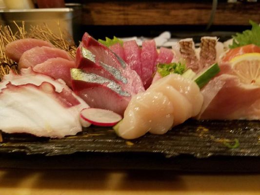 Budi's Sushi by null