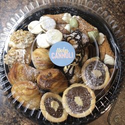 Holy Cannoli - Holy Cannoli Dessert Tray