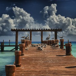 Monticello Travel - Pier in Play Del Carmen