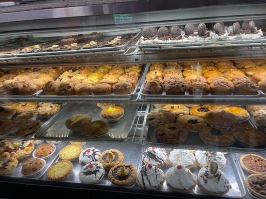 Del Ponte's Bakery by null