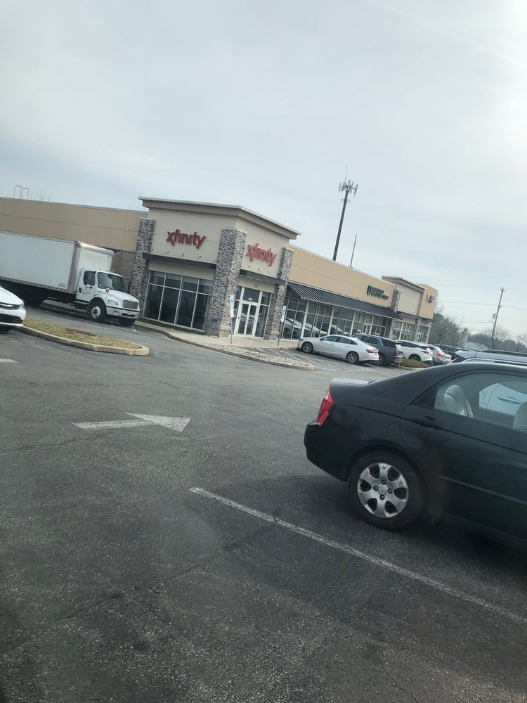 XFINITY STORE BY COMCAST Updated October 2024 22 Photos & 31 Reviews 116 W Township Line