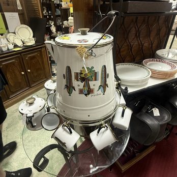 Village Mill Antiques - Antiques Near Me - Salado, Texas