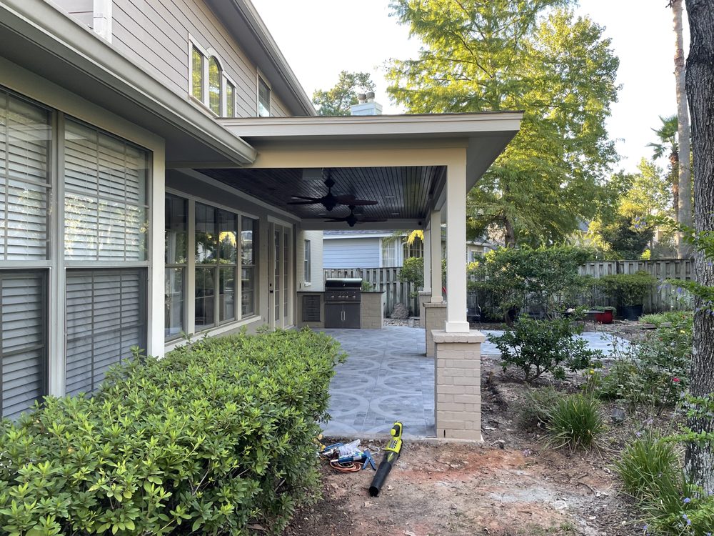 Slide of M&R Patio’s