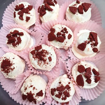 Safeway - White Chocolate Red Velvet Oreo Trufflez. Yes, that is homemade! - Grocery Near Me - Shoreline, Washington Safeway - White Chocolate Red Velvet Oreo Trufflez. Yes, that is homemade! - Grocery Near Me - Shoreline, Washington