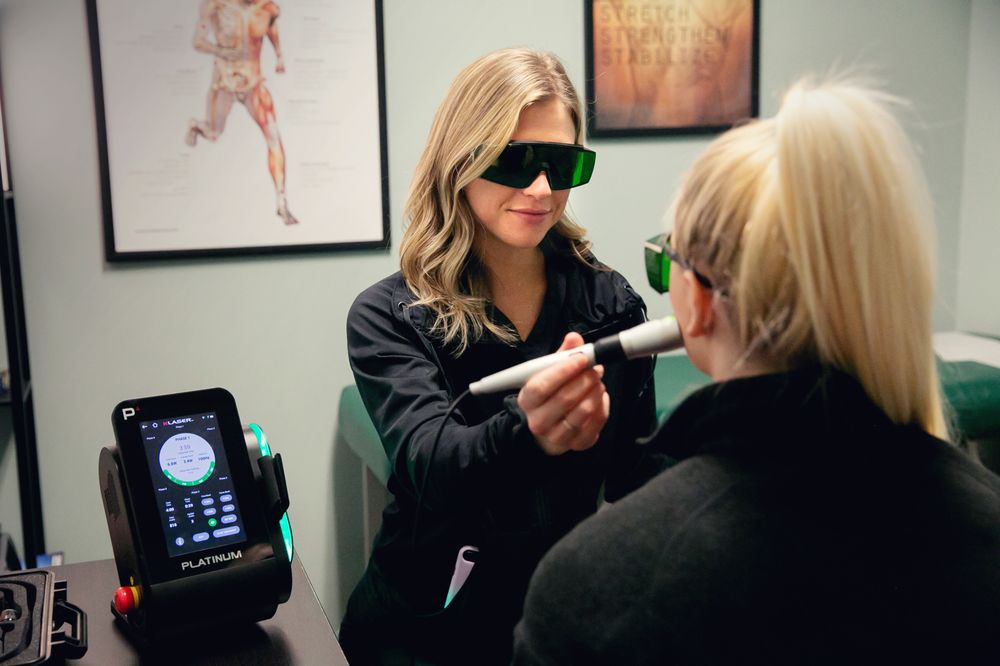 THE CARLSON CLINIC OF WHITE BEAR LAKE - 26 Photos & 15 Reviews - 2130