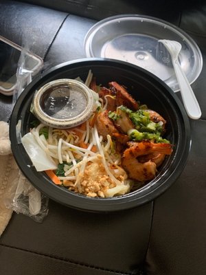 O Mi Ga Vietnamese Kitchen by null