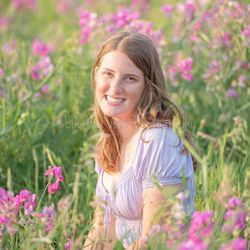 Lindsey Vork Photography - Wildflower senior portrait