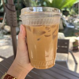 Iced carrot cake latte