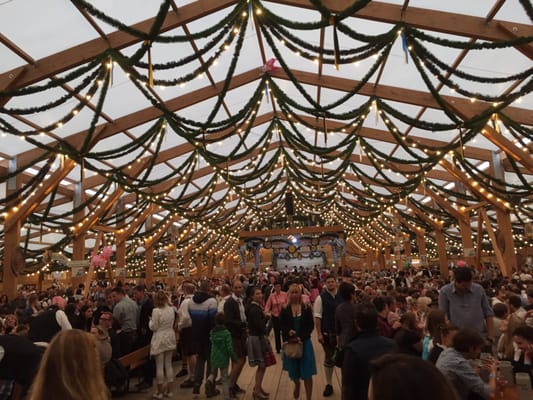 Oide Wiesn by null
