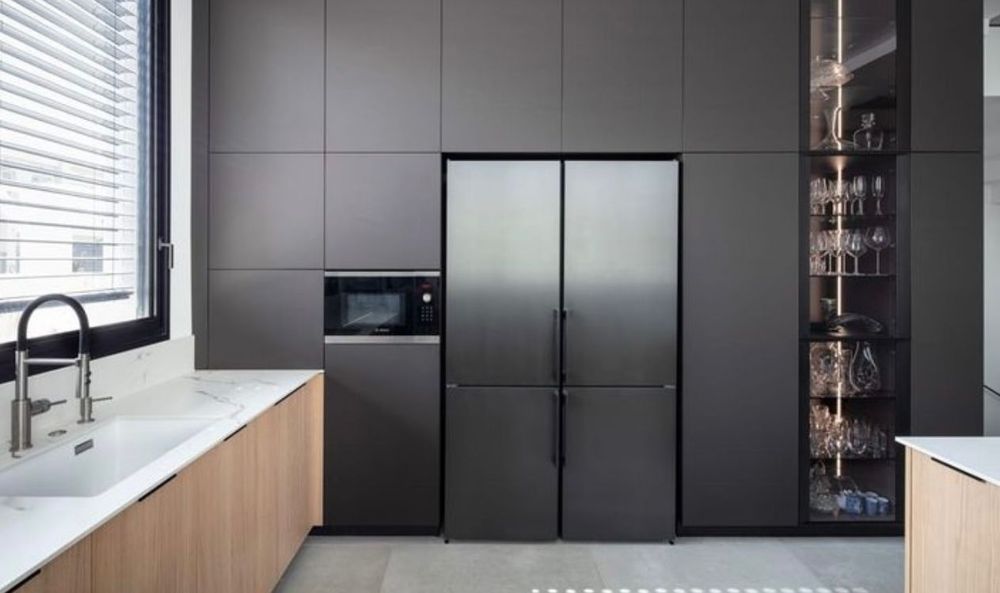 Slide of Top One Builders