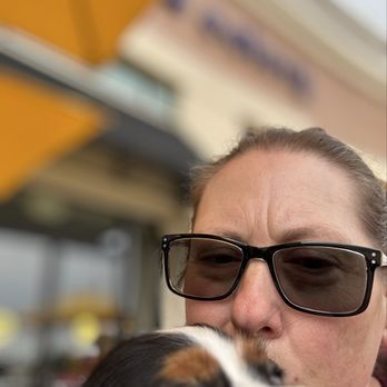 Urban Egg - Pet friendly patio - American Near Me - Overland Park, Kansas Urban Egg - Pet friendly patio - American Near Me - Overland Park, Kansas