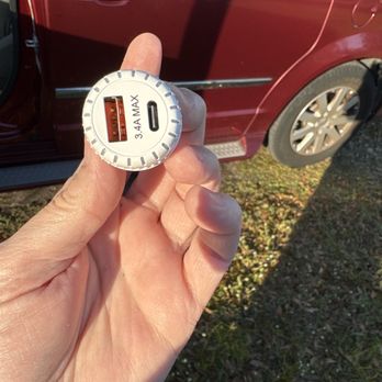7-Eleven - See that silver line down the middle of the port?  That should be totally off to the side so a plug can fit in. - Convenience Stores Near Me - Plant City, Florida