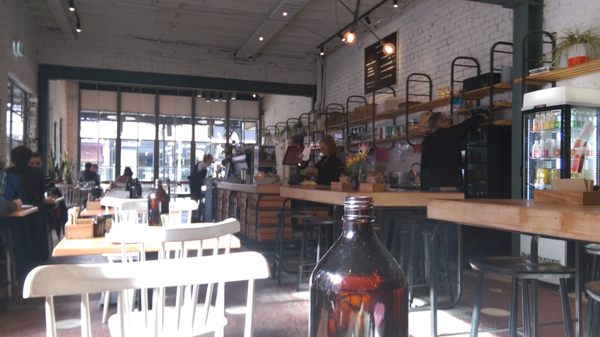 Barry Cafe by null