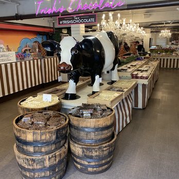 Trish's Chocolate - Inside of store - Chocolatiers & Shops Near Me - San Francisco, California Trish's Chocolate - Inside of store - Chocolatiers & Shops Near Me - San Francisco, California