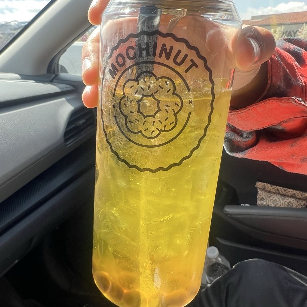 Mochinut - Mango peach lemonade with boba - Donuts Near Me - Reno, Nevada