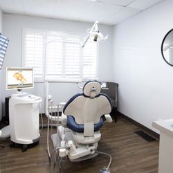 Neal Edwards, DDS