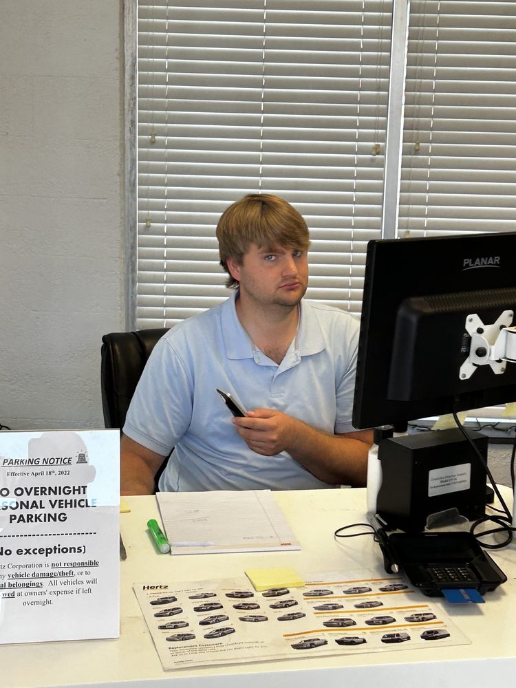 HERTZ RENT A CAR 31 Reviews 6001 Nieman Rd, Shawnee, Kansas Car