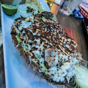 Seareinas - Piña de la niña - Sushi Bars Near Me - Austin, Texas Seareinas - Piña de la niña - Sushi Bars Near Me - Austin, Texas